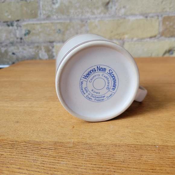 Vintage Haeng Nam Stoneware Country Cupboard Mid Cenutry Mug, 10oz - Picture 3 of 4
